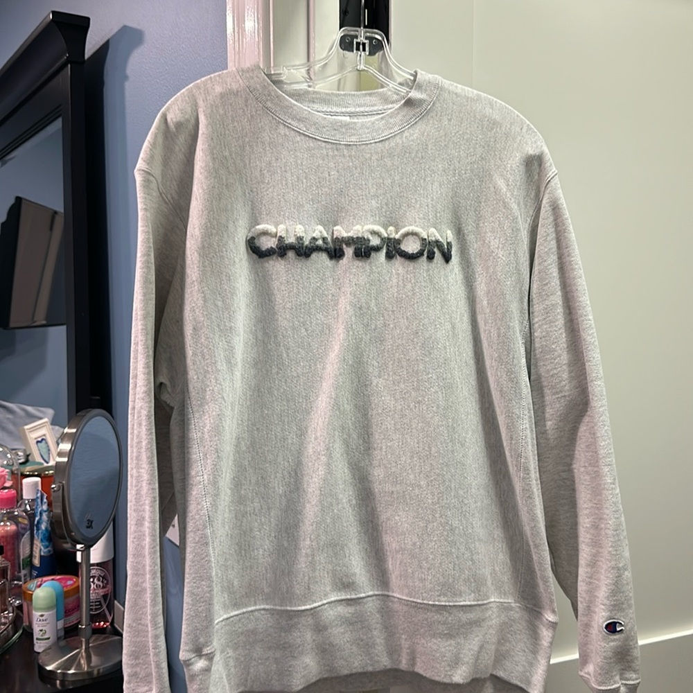 Light gray champion crew neck